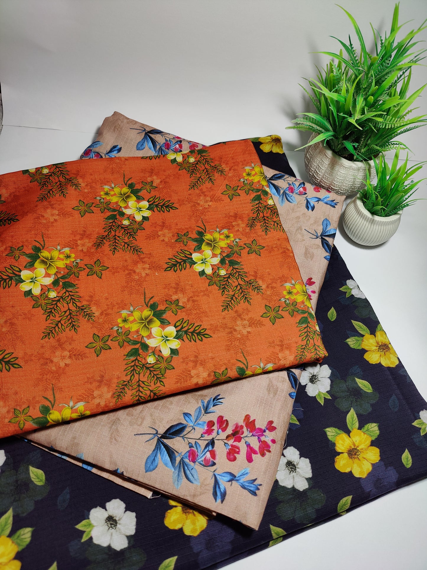 Ladies Bana Dora Lawn Printed Suit - Unstitched- 2 Piece